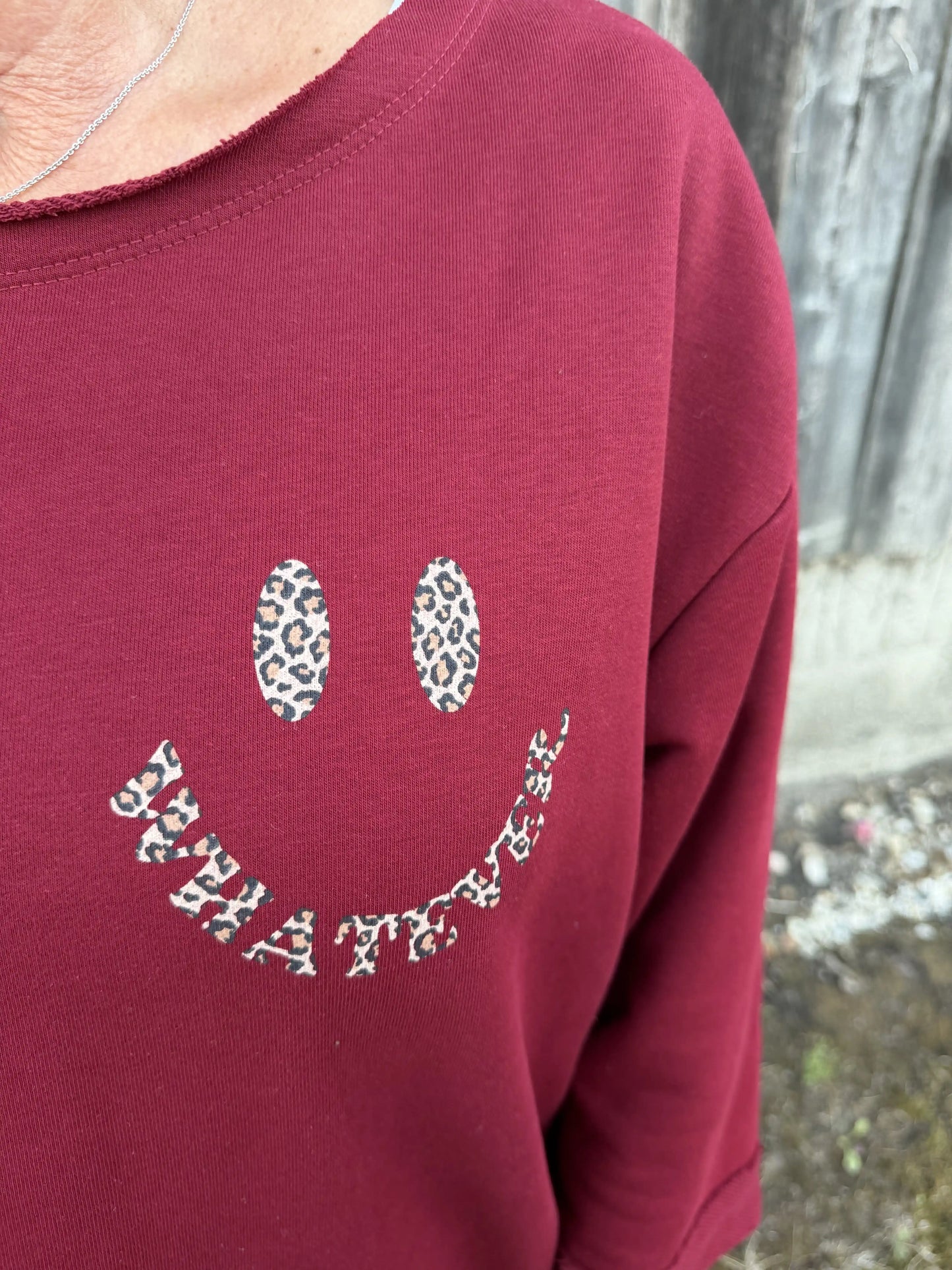 Pullover "Happy Leo" Weinrot