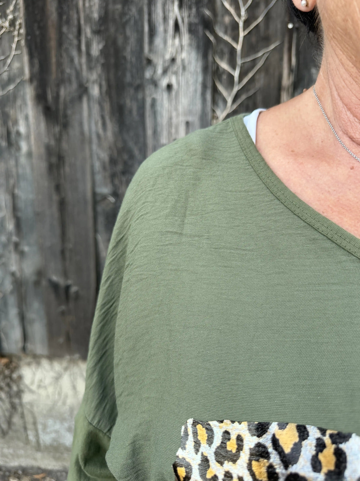 Langarmshirt "Wild Heart" Olivegrün