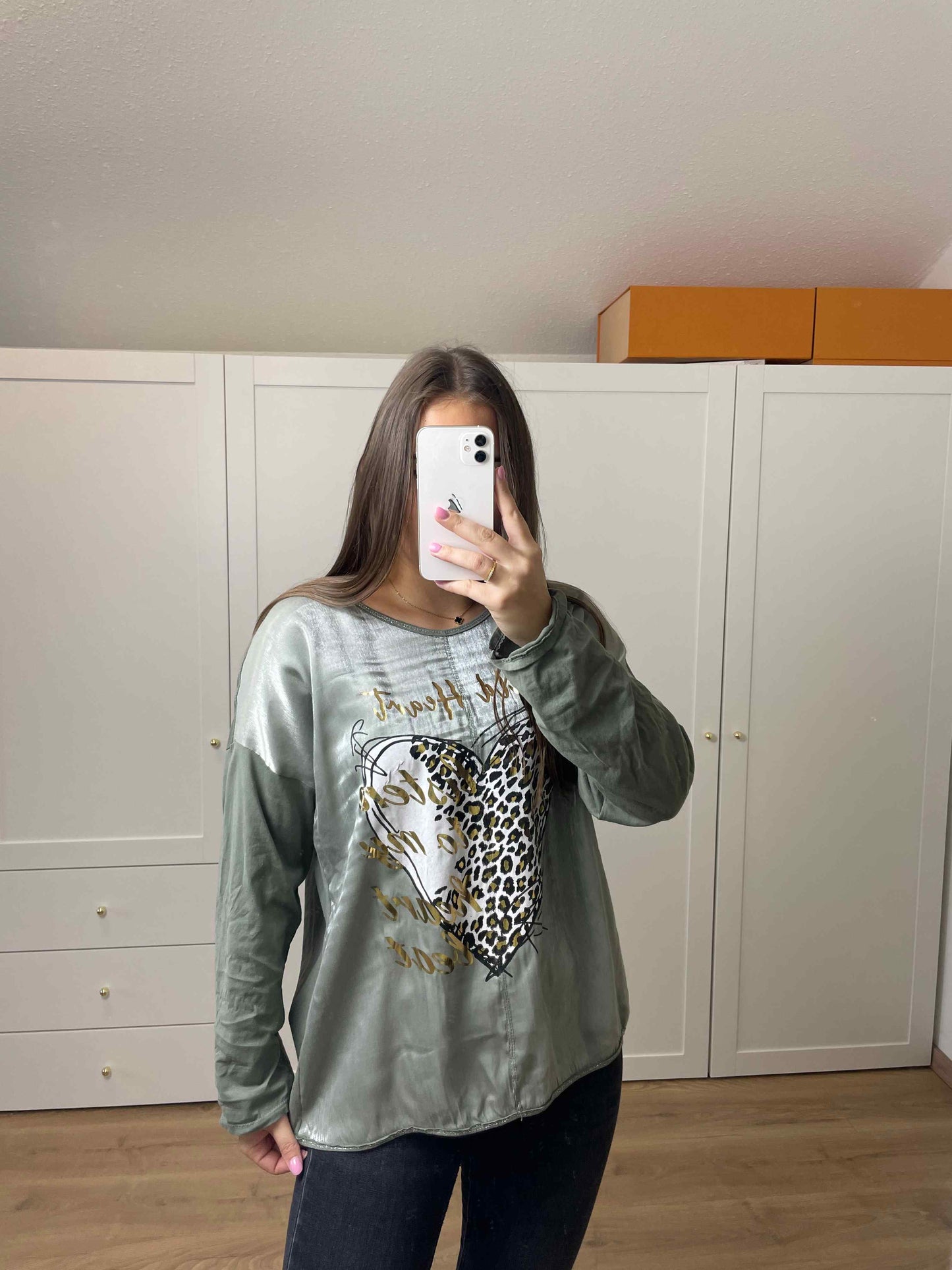 Langarmshirt "Wild Heart" Olivegrün