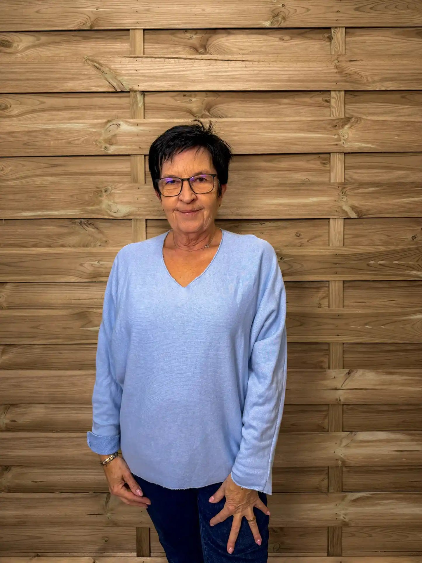 Pullover "Basic Vibes" Hellblau