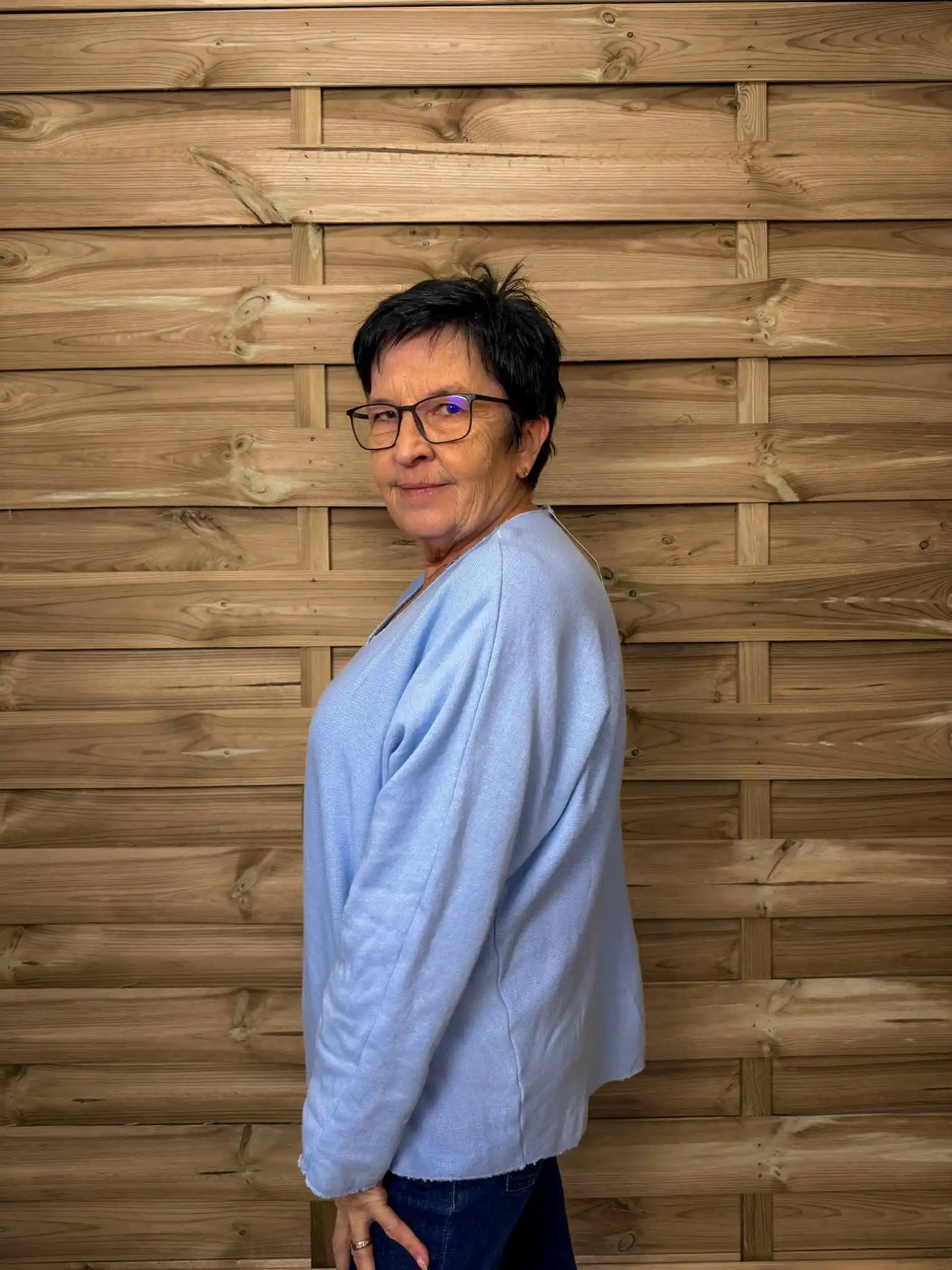 Pullover "Basic Vibes" Hellblau