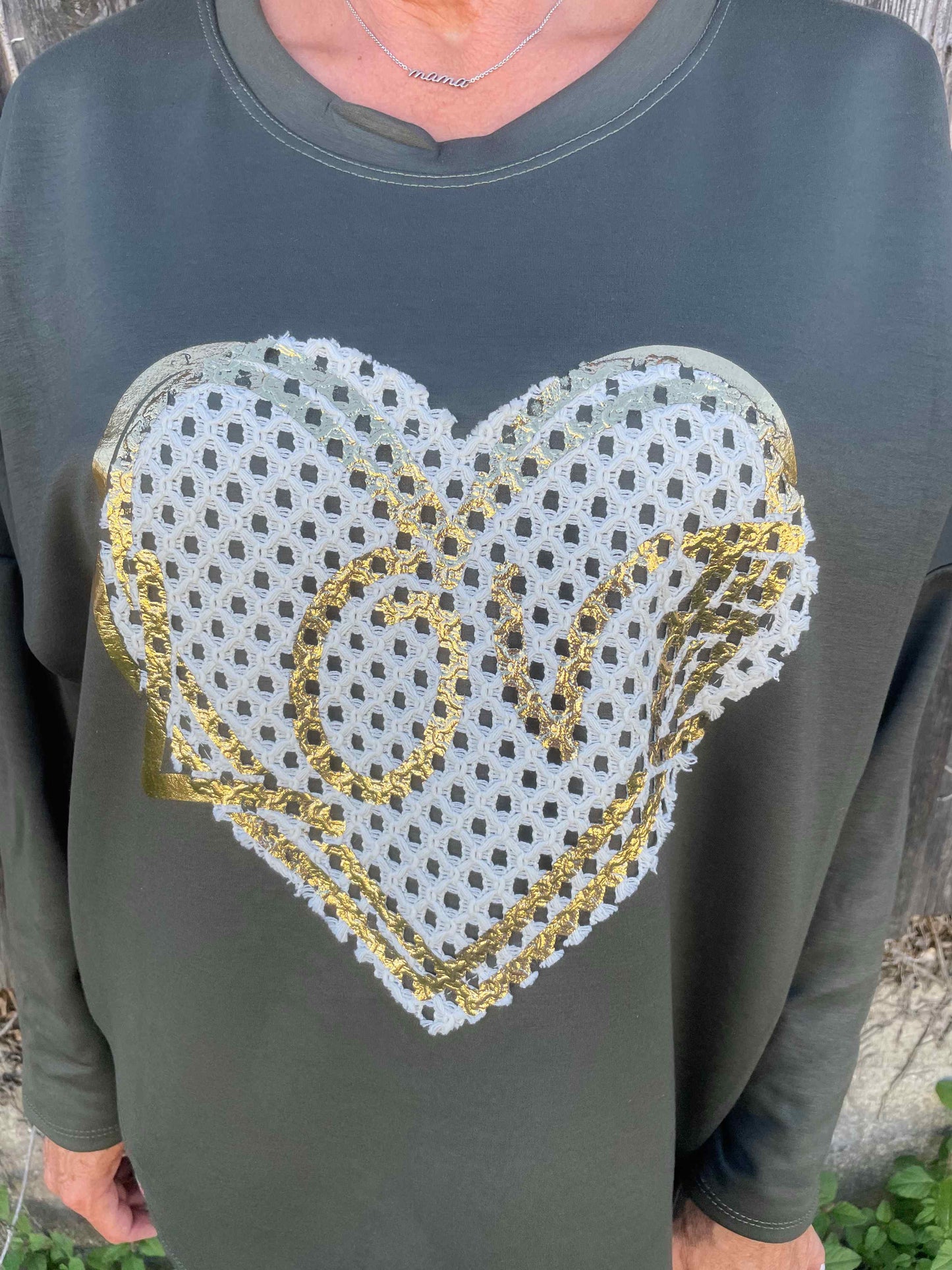 Pullover "Love" Olivegrün