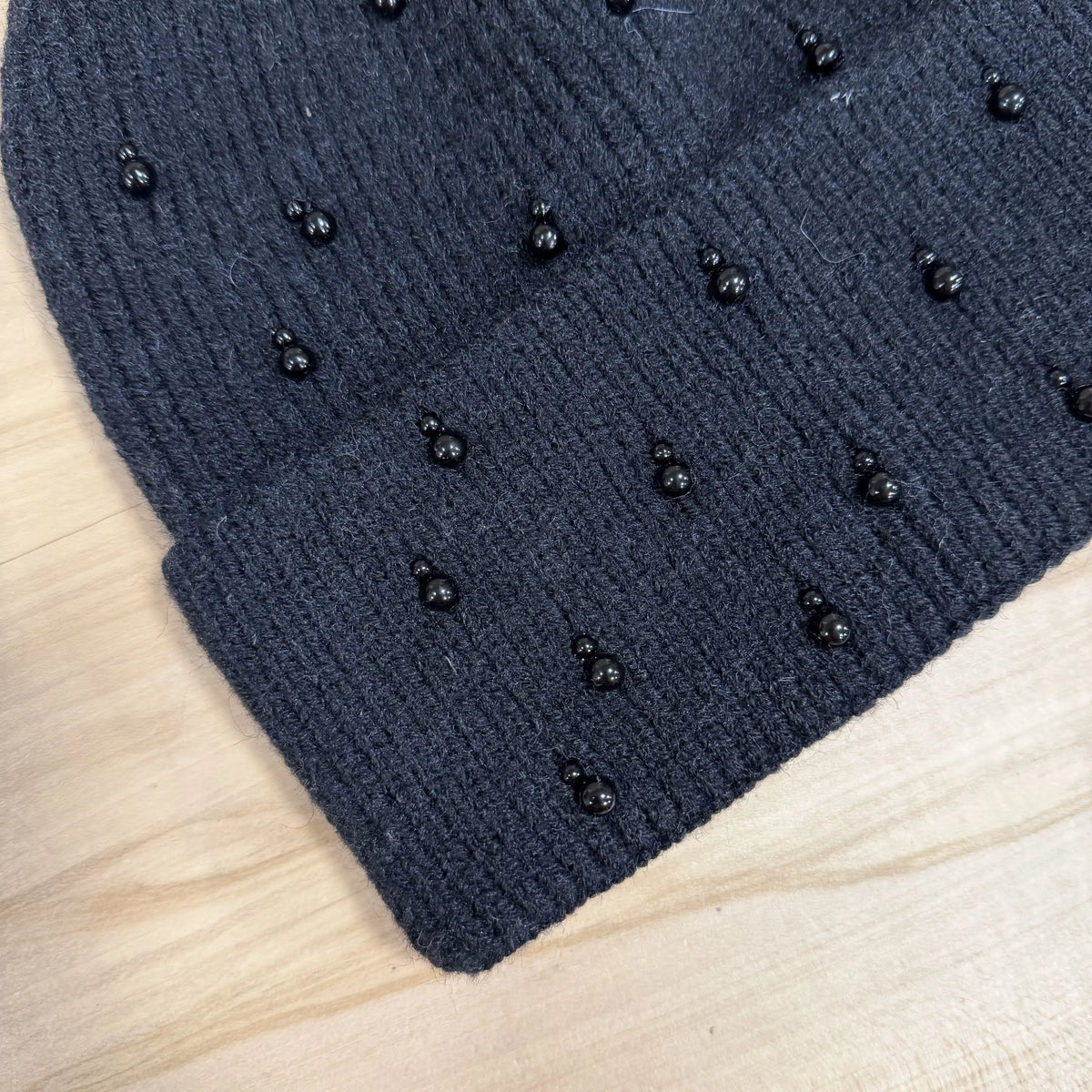 Beanie "Pearly Glow" Schwarz