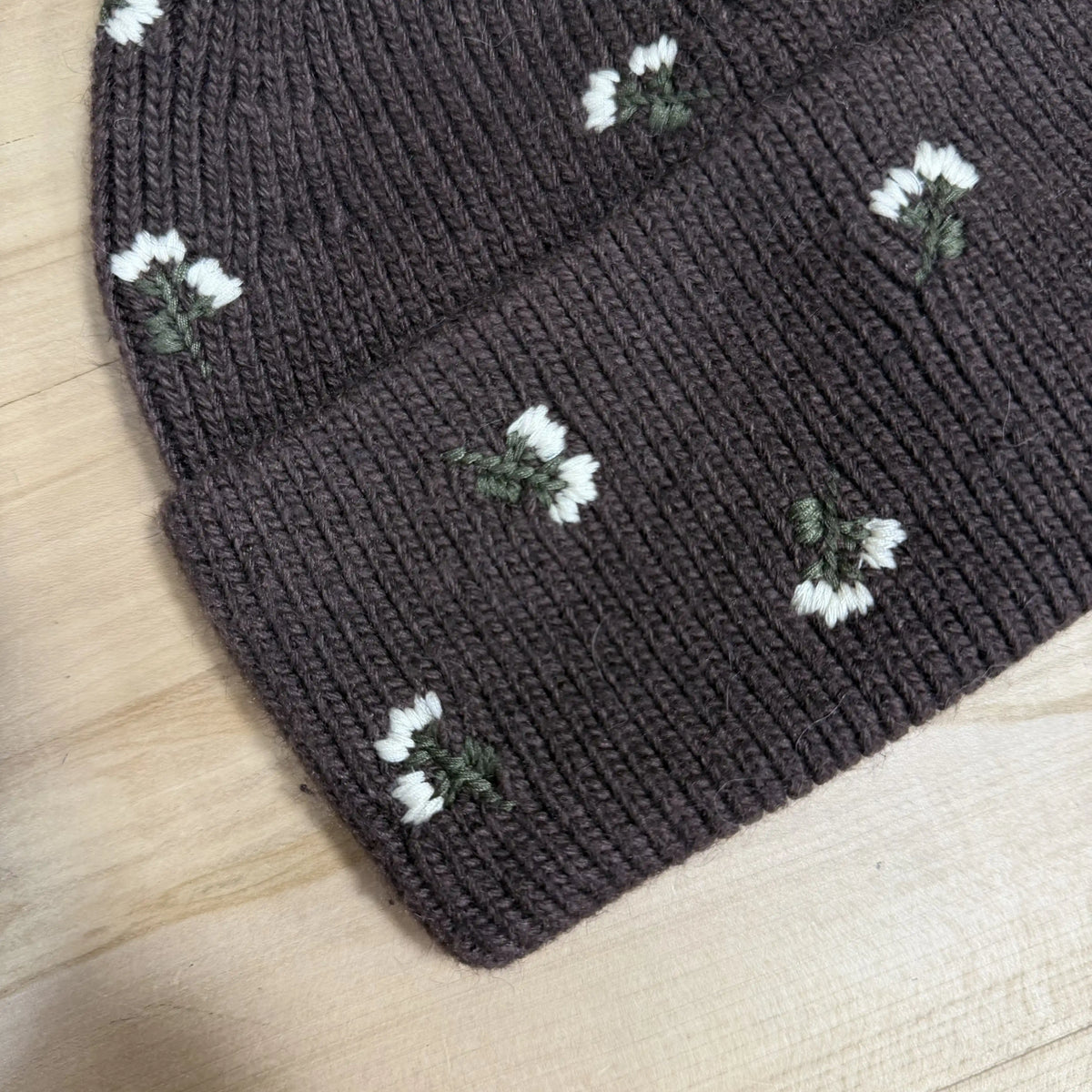 Beanie "Flora" Dunkelbraun