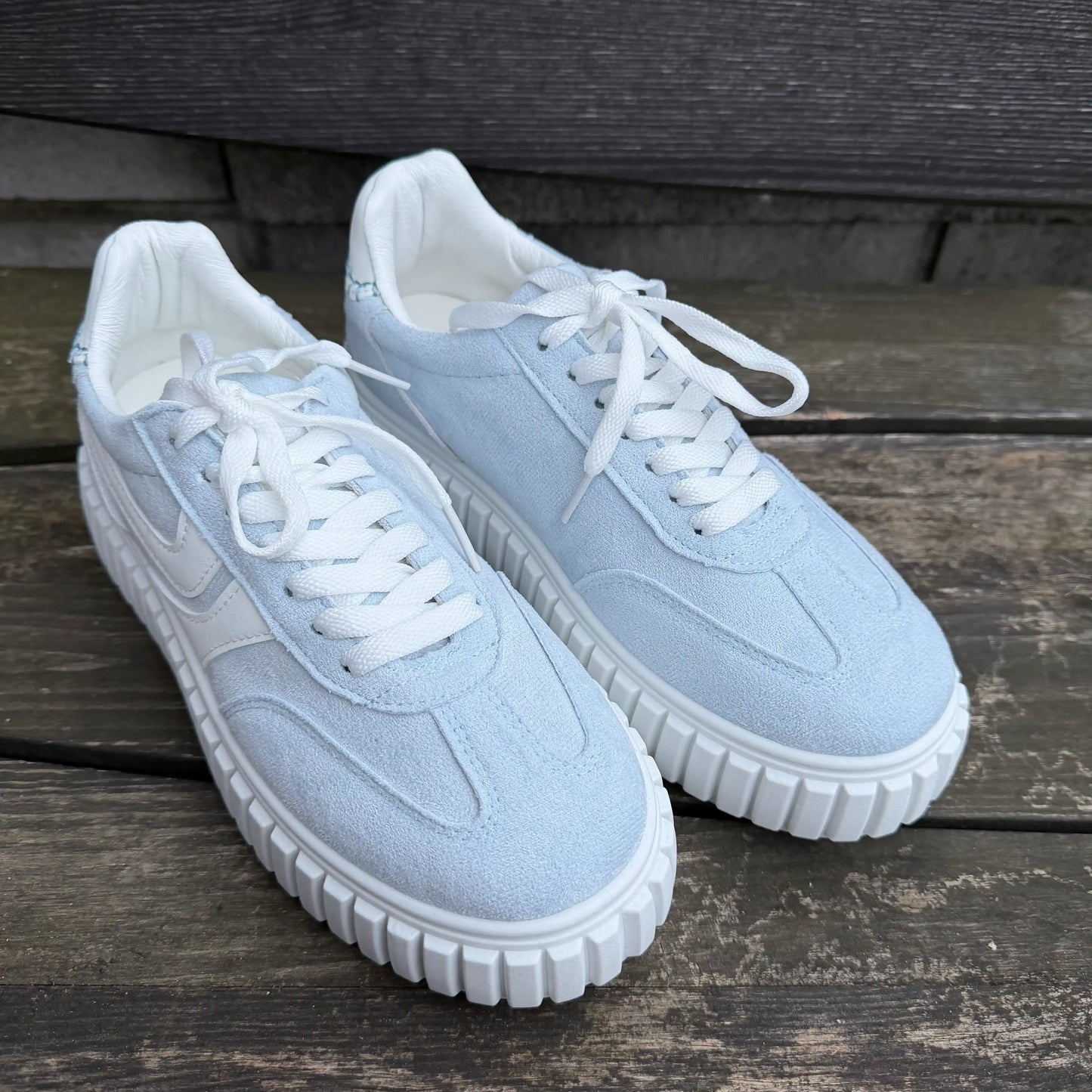 Sneaker "Spring" Hellblau