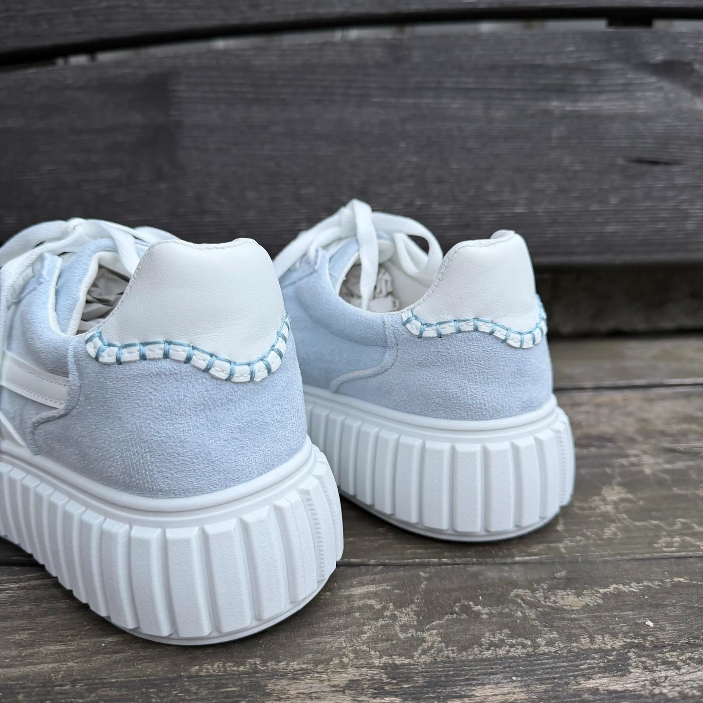 Sneaker "Spring" Hellblau