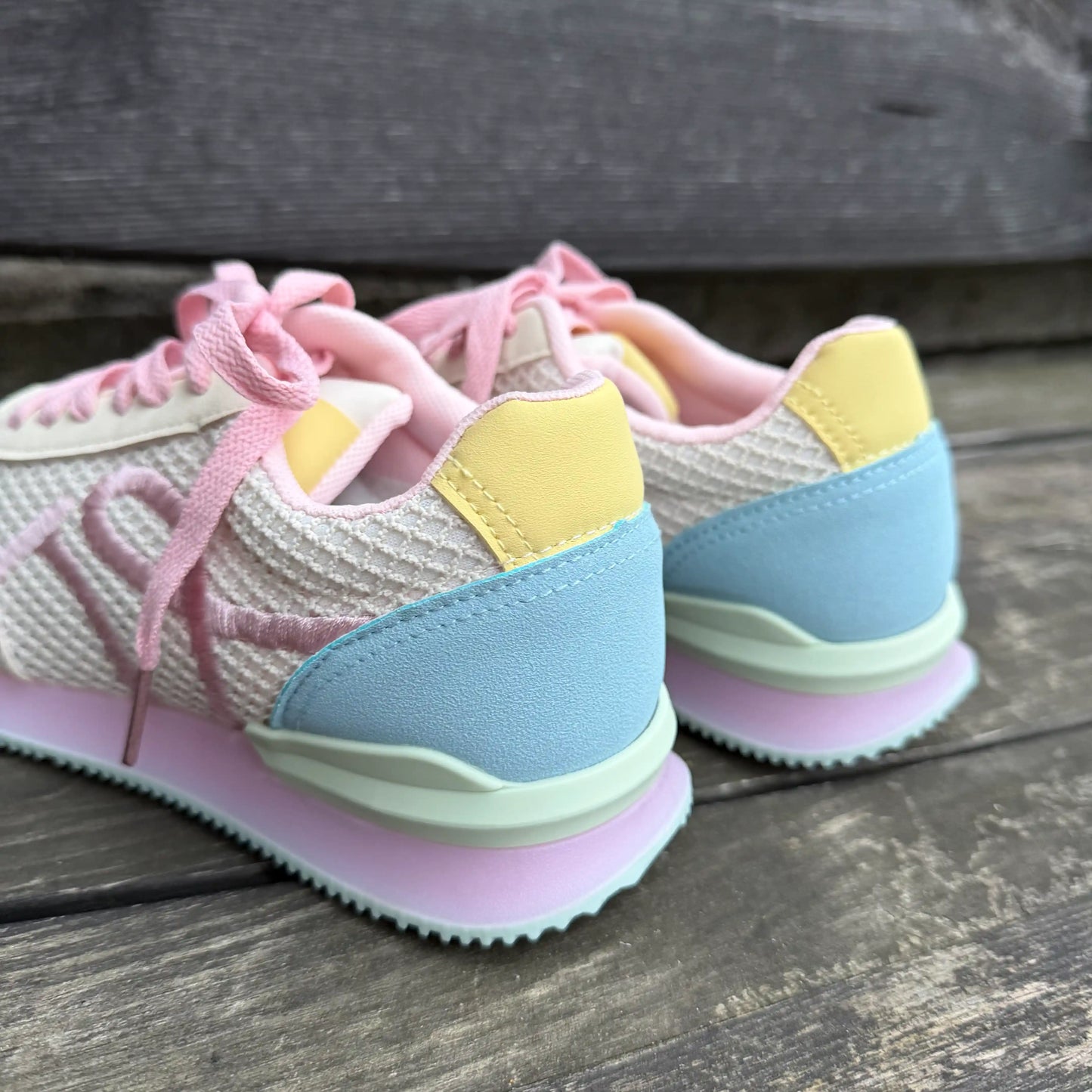 Sneaker "Pastell Lace"