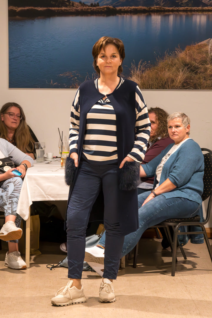 Longweste Dunkelblau